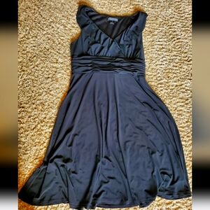 Jessica Howard Size 14 little black‎ dress flattering a-line slinky tank Summer